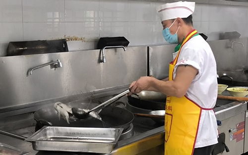 临安分公司餐饮服务岗位技能考核圆满完成